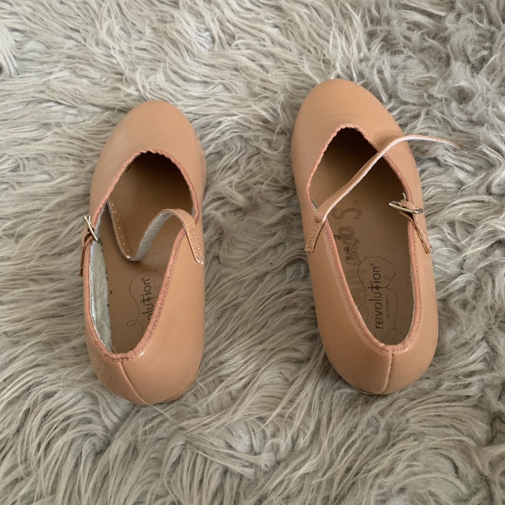 Tap shoes